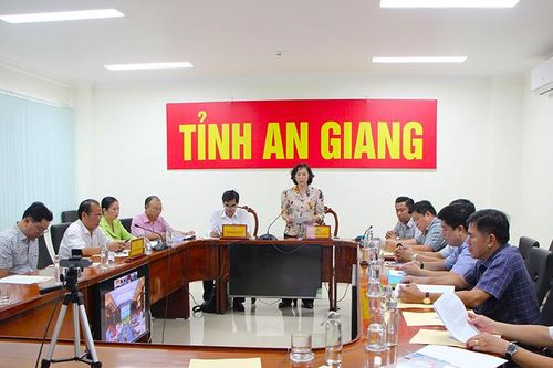 Gỡ khó sản xuất-kinh doanh, đầu tư công, hạ tầng và xuất khẩu 3 tỉnh An Giang, Đồng Tháp, Cà Mau
