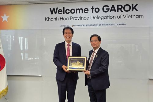 Đoàn công tác tỉnh Khánh Hòa làm việc với Hiệp hội Thống đốc Hàn Quốc và Đài truyền hình SBS