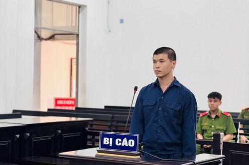 Buôn ma túy và pháo nổ, bị cáo lãnh 20 năm 6 tháng tù