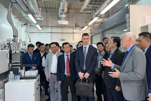 Hợp tác phát triển các nhóm nghiên cứu mạnh về năng lượng nguyên tử cho Việt Nam