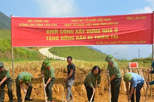 Khởi công xây dựng nhà ở tặng đồng bào bị ảnh hưởng bởi hoàn lưu cơn bão số 3