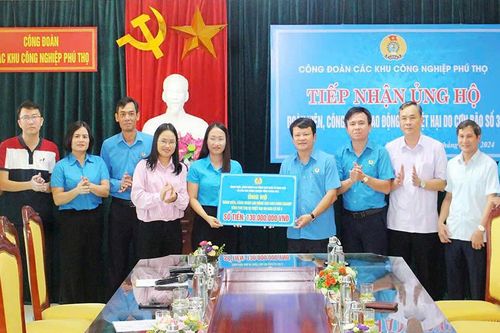 Tiếp nhận ủng hộ đoàn viên, công nhân lao động bị thiệt hại do cơn bão số 3