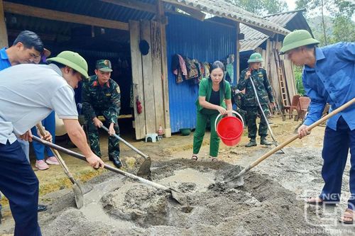 Khi bộ đội về làng làm dân vận