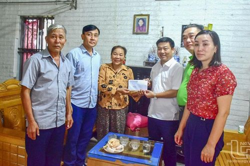 Thăm hỏi, hỗ trợ hội viên nông dân bị ảnh hưởng bởi thiên tai