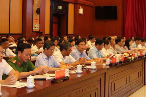 Phát huy dân chủ cơ sở trong phát triển kinh tế - xã hội gắn với xây dựng đô thị du lịch Huế