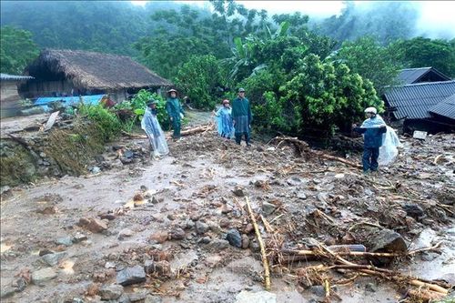 Thực hiện ngay miễn giảm, gia hạn thuế, phí, giảm lãi suất cho đối tượng thiệt hại mưa bão