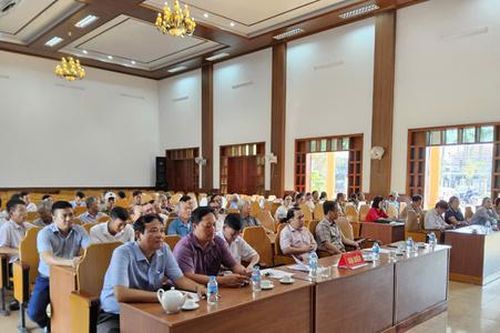 Liên minh HTX Hải Phòng tổ chức lớp trồng hoa cây cảnh cho 50 học viên