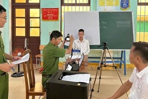 Công an Thừa Thiên Huế thu nhận hồ sơ cấp Căn cước cho 41 phạm nhân được đề nghị đặc xá