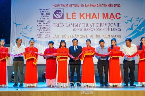 Khai mạc Triển lãm mỹ thuật khu vực VIII ĐBSCL lần thứ 29