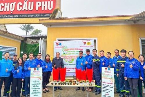 Độc đáo mô hình đi chợ 'Đổi rác lấy quà' ở Hà Tĩnh