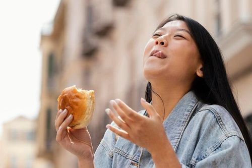 Cách điều trị tại nhà khi bị ngộ độc thực phẩm