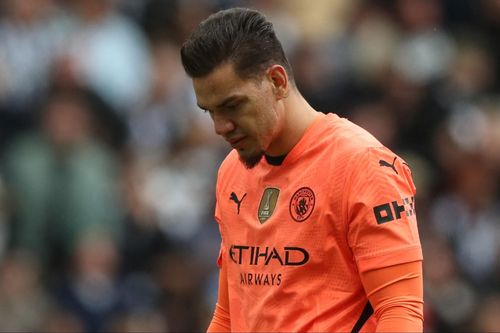 Pep ngao ngán với Ederson