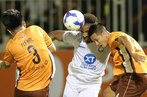 Vòng 3 V-League 2024-2025: Thể Công Viettel nhận thất bại, HAGL chia điểm với Nam Định