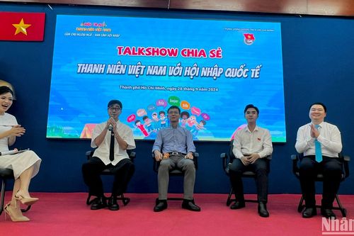 Thanh niên làm chủ ngoại ngữ để tự tin hội nhập