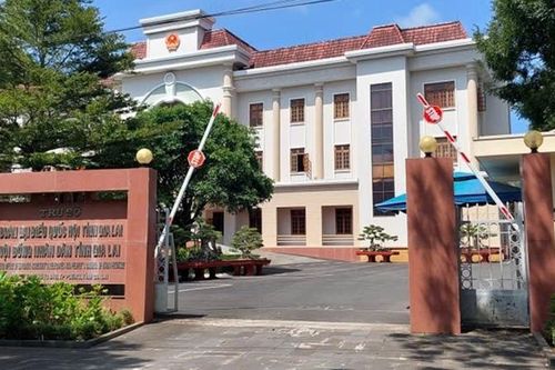 Gia Lai: Khởi tố 3 cán bộ chi tiếp khách hàng tỷ đồng sai quy định