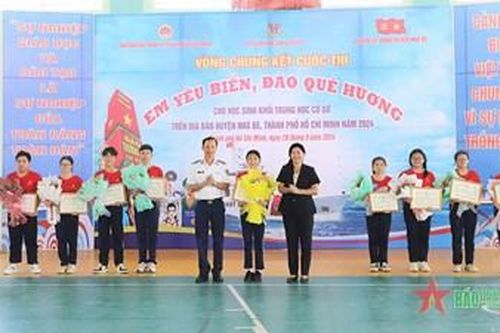 Hơn 10.000 học sinh huyện Nhà Bè tham gia cuộc thi 'Em yêu biển, đảo quê hương'