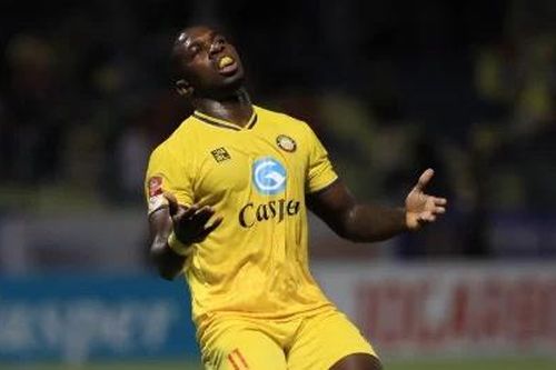 Rimario bị loại khỏi danh sách thi đấu ở V-League
