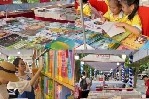 Hội sách Hà Nội 2024: Tôn vinh văn hóa truyền thống ngàn năm của Thủ đô