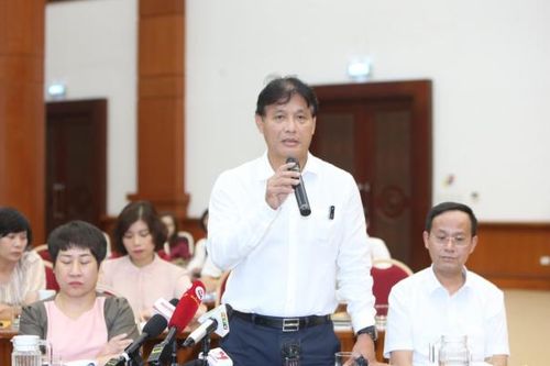 Tổng cục Thuế: Bất kể nợ thuế lớn hay nhỏ đều bị tạm hoãn xuất cảnh
