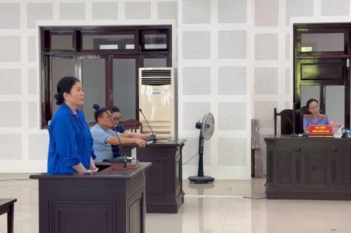 19 sổ đỏ của người dân bị 'mượn' đi giãn nợ