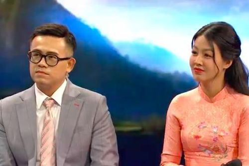 MC Hồng Nhung và Đức Bảo VTV cảm động trước lời kể của cô giáo vùng cao