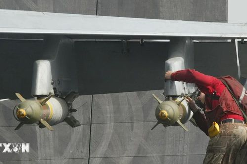 Mỹ tiết kiệm 20 triệu USD nhờ cung cấp bom lượn dẫn đường cho Ukraine