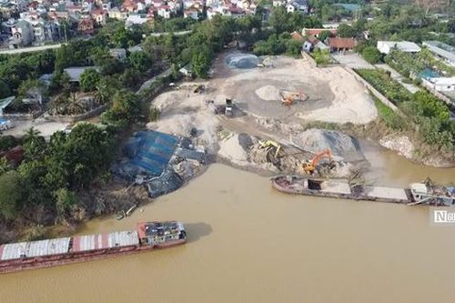 Hà Nội: Hoạt động bến bãi rầm rộ trở lại sau khi lũ rút