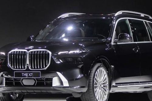 BMW thay thế toàn bộ đội ngũ thiết kế vì lưới tản nhiệt quá to