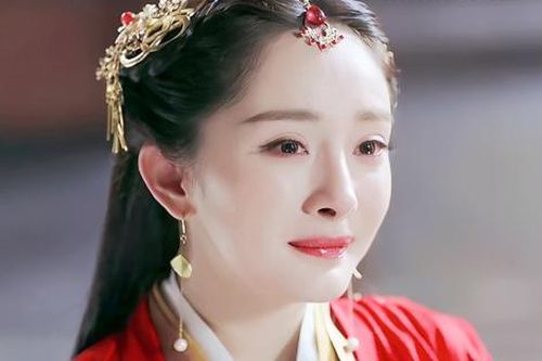 Dương Mịch có động thái phục thù hậu bị chê chỉ biết 'xách dép' cho Triệu Lệ Dĩnh