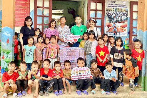 Ươm mầm xanh biên giới