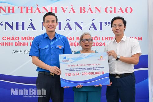 Khánh thành và bàn giao Nhà Nhân ái cho hộ có hoàn cảnh khó khăn