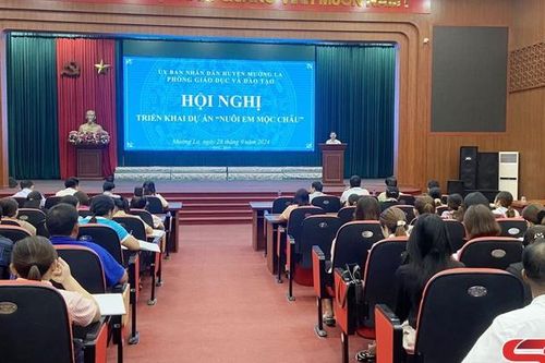 Hội nghị triển khai Dự án 'Nuôi em Mộc Châu'