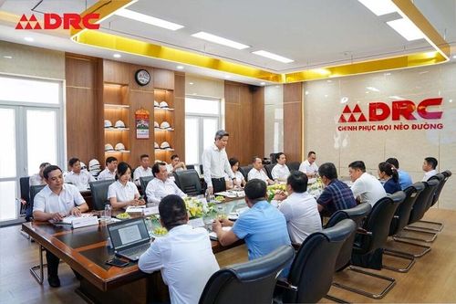 Mở thêm cơ hội hợp tác Lốp đặc chủng DRC với Tập đoàn công nghiệp Than – Khoáng sản Việt Nam