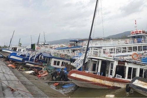 Quảng Ninh: Tìm giải pháp tháo gỡ khó khăn cho doanh nghiệp tàu du lịch