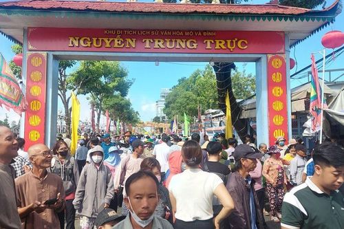 Trẩy hội cụ Nguyễn: Hành trình về miền đất anh hùng