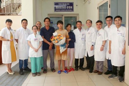 Kịp cứu sống thiếu niên bị viêm tụy cấp, chảy máu ổ bụng