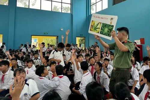 Phòng ngừa thuốc lá điện tử xâm nhập học đường