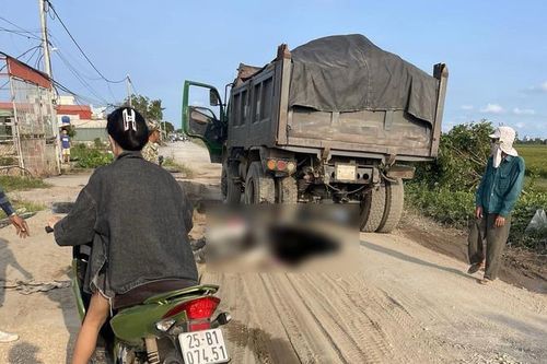 Hai bà cháu gặp nạn tử vong khi lưu thông trên đường đang thi công
