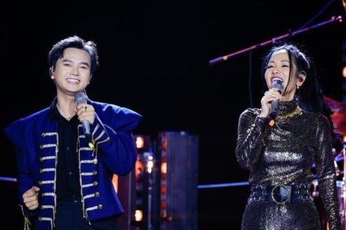 Hồng Nhung khen Bùi Công Nam phóng khoáng, hào hứng đổi hit với đàn em