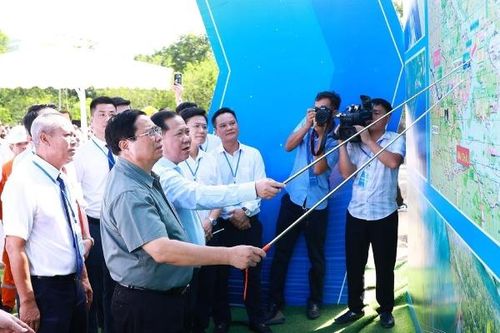 Thủ tướng Phạm Minh Chính dự Lễ khởi công cao tốc Hòa Bình-Mộc Châu