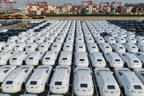 Sau Mỹ, đến lượt EU tính tăng thuế với xe điện Trung Quốc