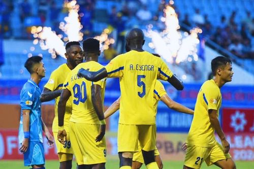 Kết quả V-League hôm nay: Mưa bàn thắng ở derby xứ Quảng, Hà Tĩnh lỡ cơ hội chiếm ngôi đầu