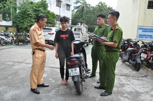 Hải Dương: Khởi tố nam sinh 'thông chốt' khiến CSGT trọng thương