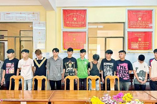 An Giang tạm giam 12 thanh thiếu niên về hành vi 'Giết người'