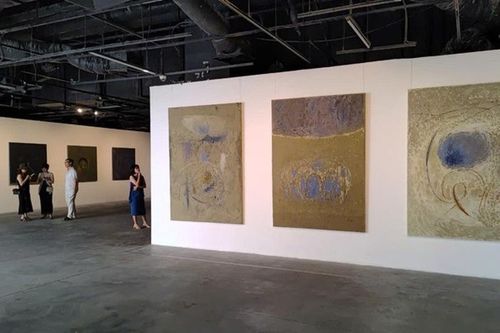 Triển lãm 'Đất' của họa sĩ Lý Trực Sơn