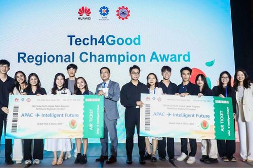 Lấy bối cảnh bão Yagi, sinh viên Việt Nam đưa giải pháp tìm nạn nhân lũ lụt tới cuộc thi toàn cầu