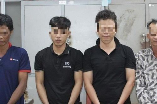 Đánh người rồi giật vé số, 4 đối tượng sa lưới