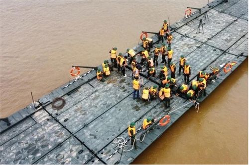 Ngày 30/9 cầu phao Phong Châu hoạt động