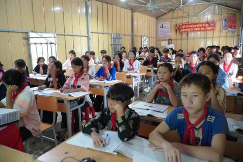 Nhiều cách làm hay trong duy trì sĩ số các lớp học