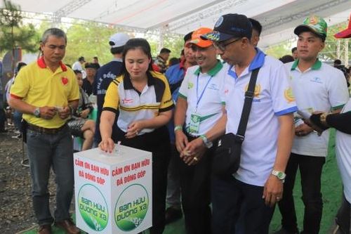 Bạn hữu đường xa - Bạn hữu giúp nhau